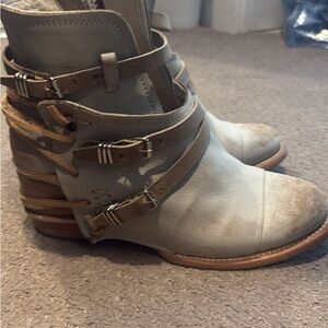 Freebird by Steven Cream and Tan Ankle Booties with Decorative Straps Crue 8